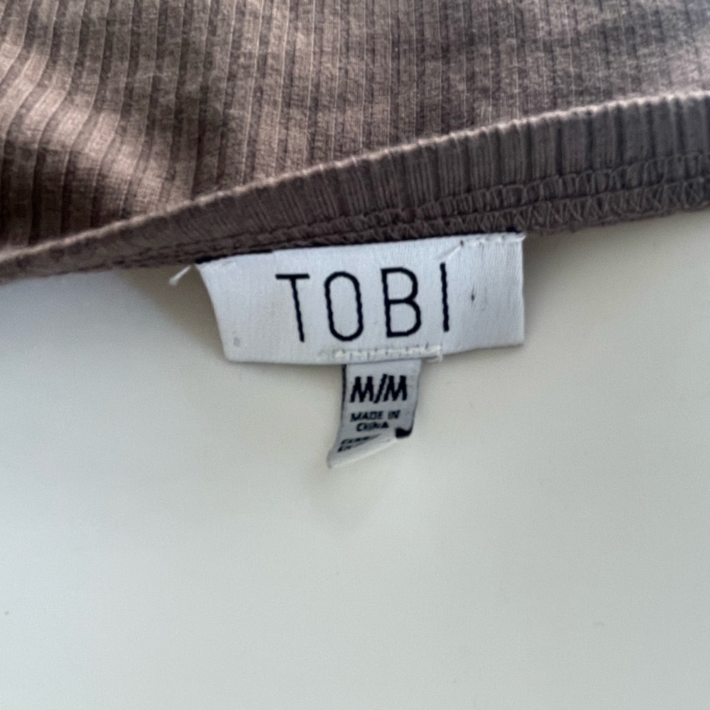 Tobi Off My Shoulder Bodycon Dress - Picture 9 of 9